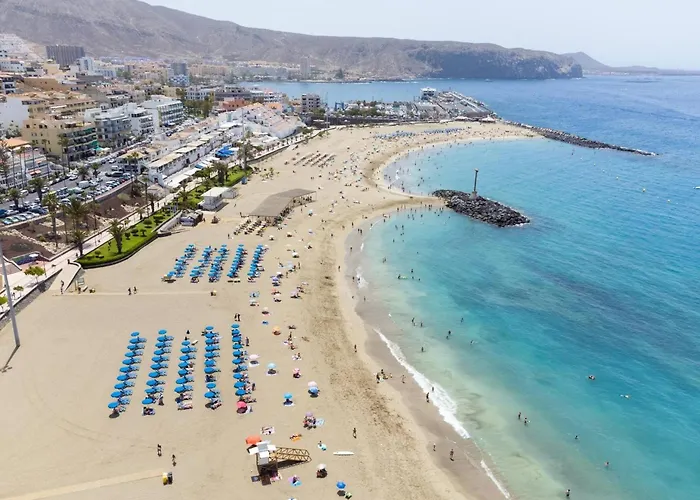 Live Cristianos Square *