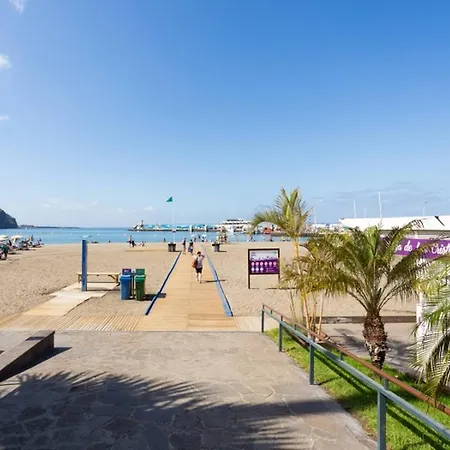 Apartment Live Cristianos Square
