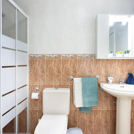 Live Cristianos Square Apartment *