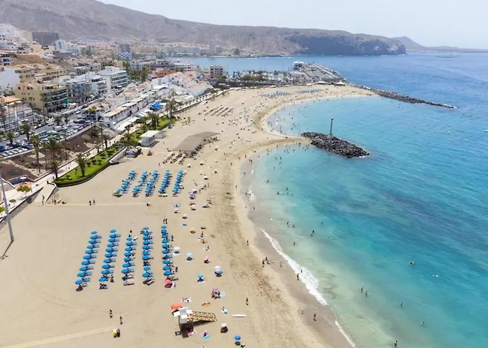 Live Cristianos Square